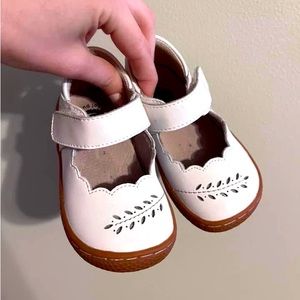 Sweet Mary Janes very gently worn